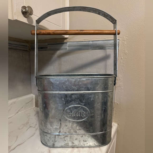 Autumn Alley Toilet Paper Holder/Storage - Picture 2 of 9